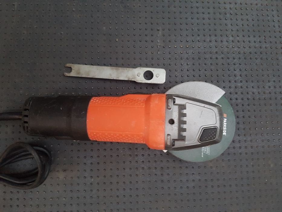 Rebarbadora BLACK e DECKER 750w