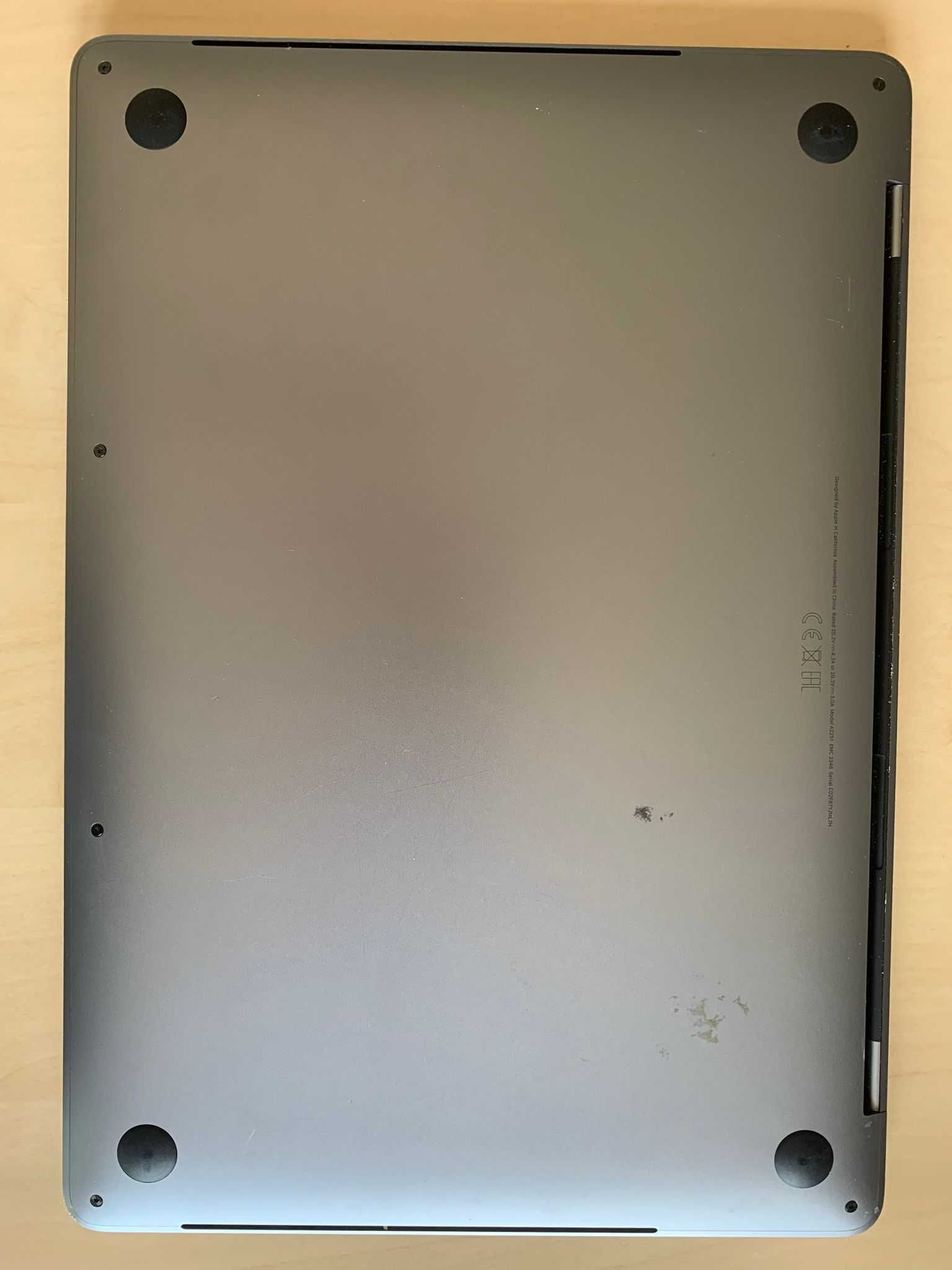 MacBook PRO 13-calowy,2020r.