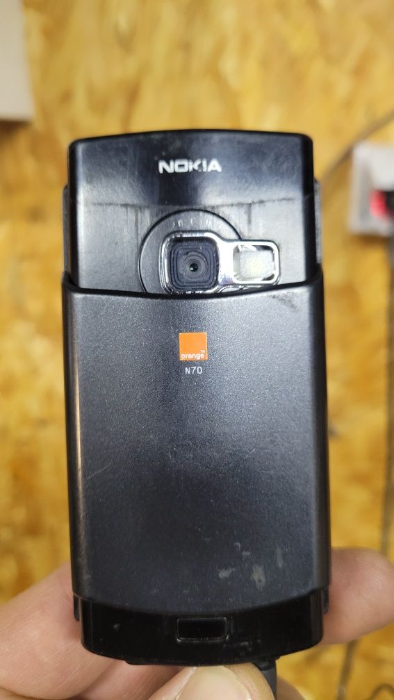 Nokia N70 z ladowarka