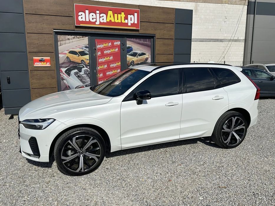 Volvo XC 60 XC 60 R-DESIGN 2.0 BENZ 250 KM ! 2023r ! 9.000 km ! Warszawa