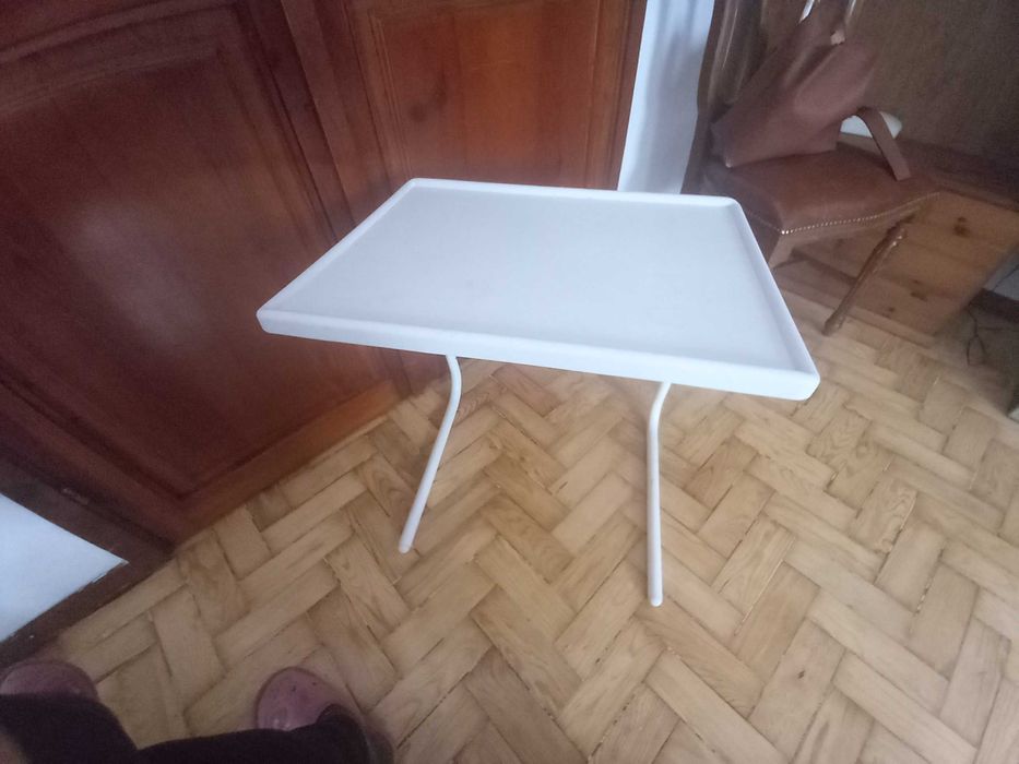 Mesa de apoio ao computador