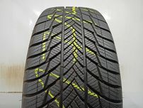Bridgestone Blizzak LM001 215/55/18 2023r. 95T 7,8mm (1714)