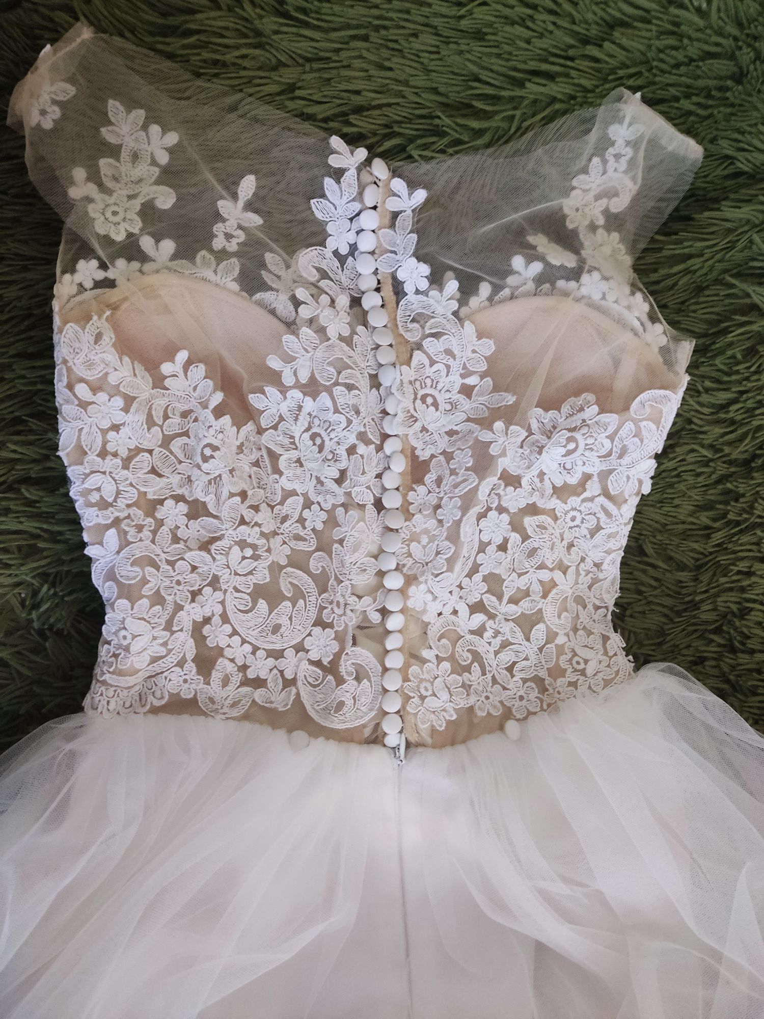 Весільна сукня, ніжне весільне плаття, літня весільна біла сукня