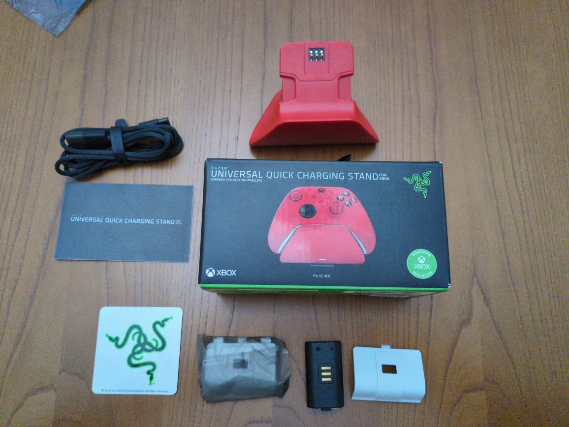 Razer Universal Quick Charging Stand Pulse Red para Xbox