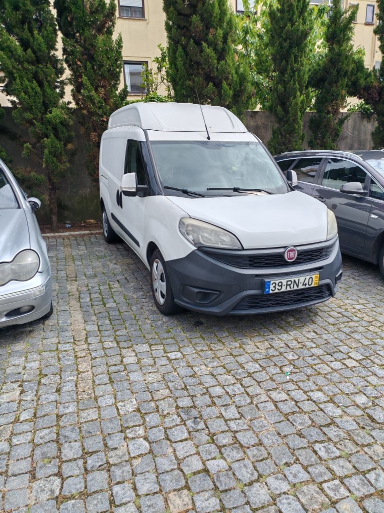 Fiat Doblo XL 1.6 caixa fibrada