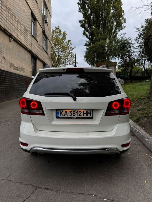 Dodge Jorney Crossroad