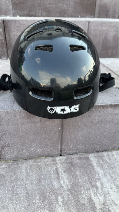 Kask TSG czarny skate