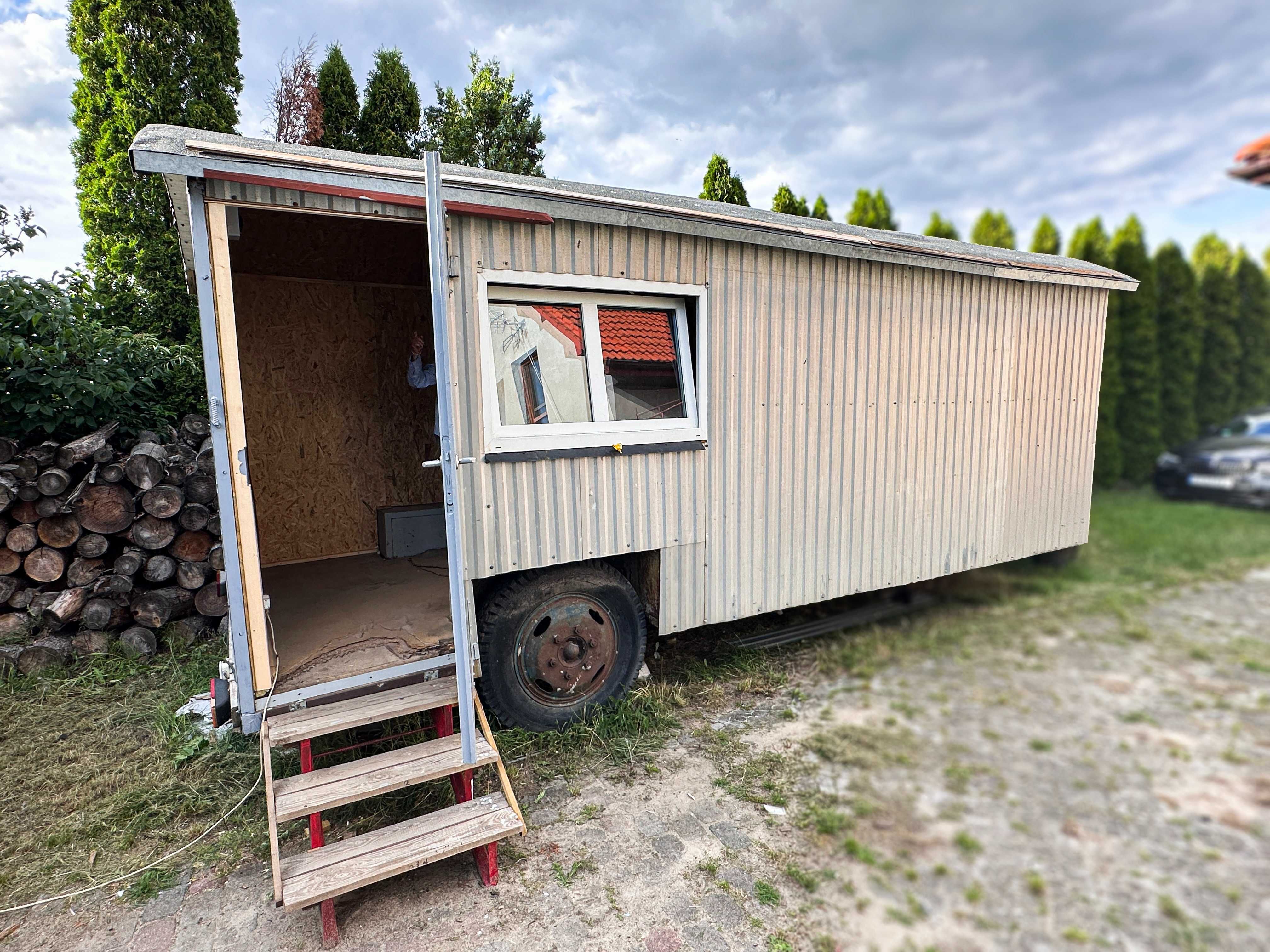 Barakowóz, przyczepa mobilna, barak na kołach, PO REMONCIE 6x2.4m