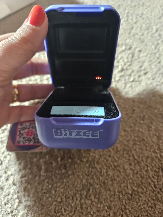 Bitzee Mascote Interativa