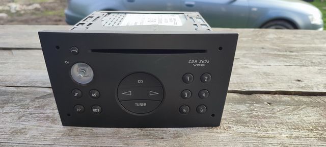 Radio CD od Opel Vivaro