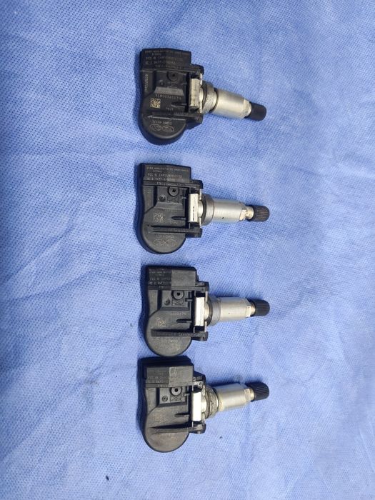 Прода датчики давления в шинах Hyundai Sonata.