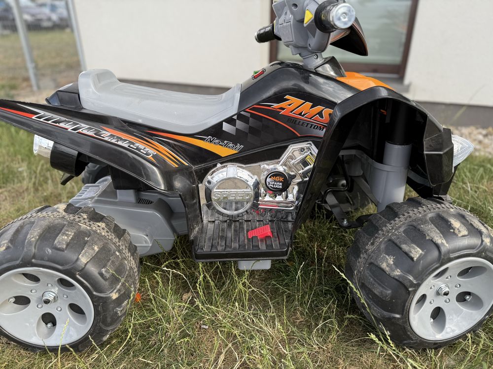 Quad dla Dziecka, dwa akumulatory na zmiane+ kask! Stan bardzo dobry