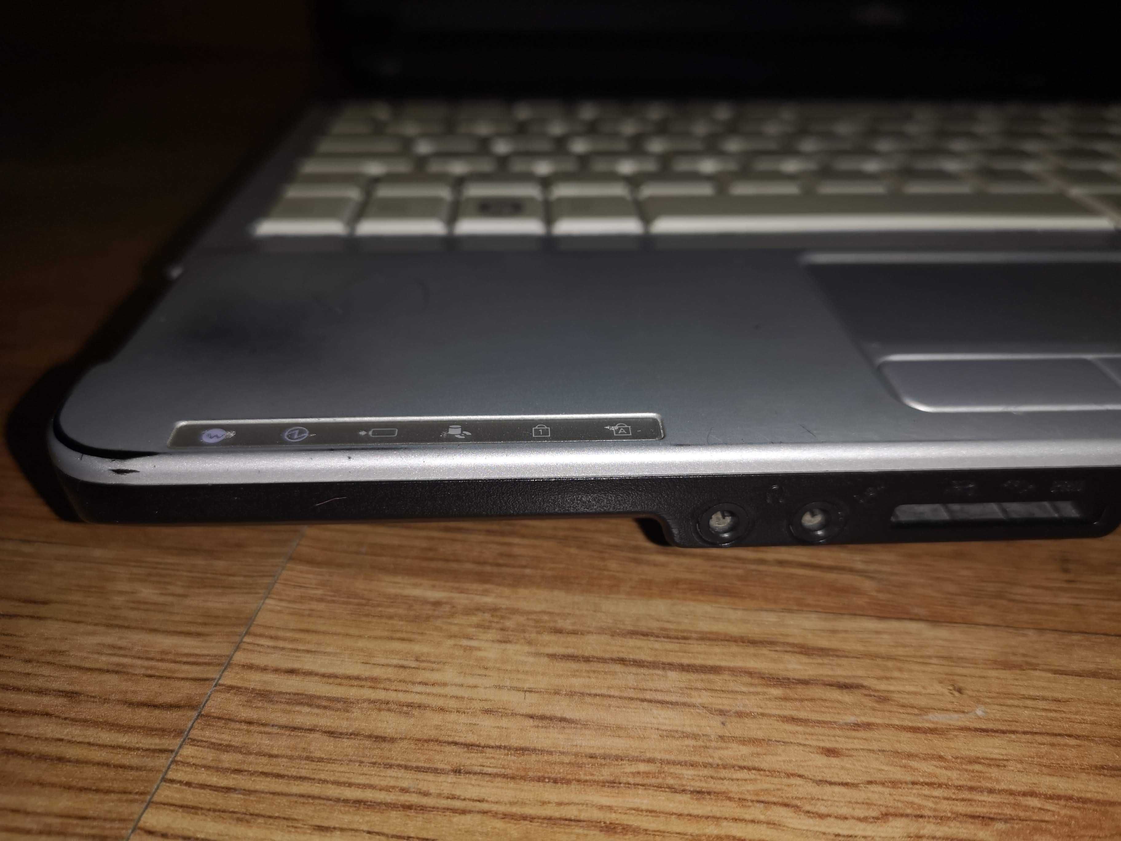 Fujitsu Lifebook A530, 15,6", i5 2,53 GHz, RAM 4GB, 320 GB