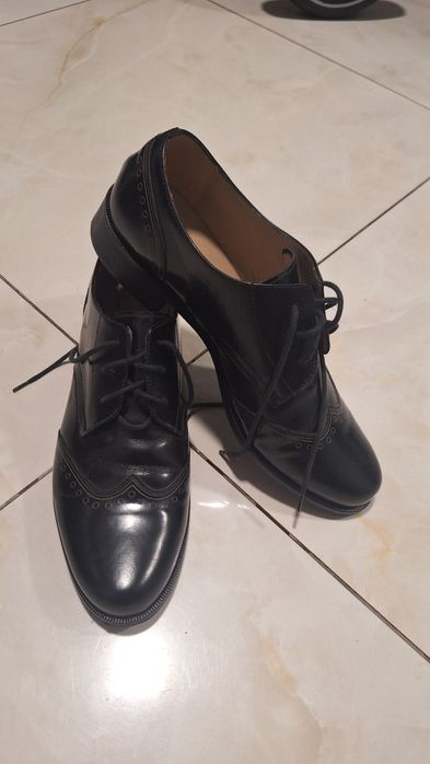 Чоловічі туфлі Bata