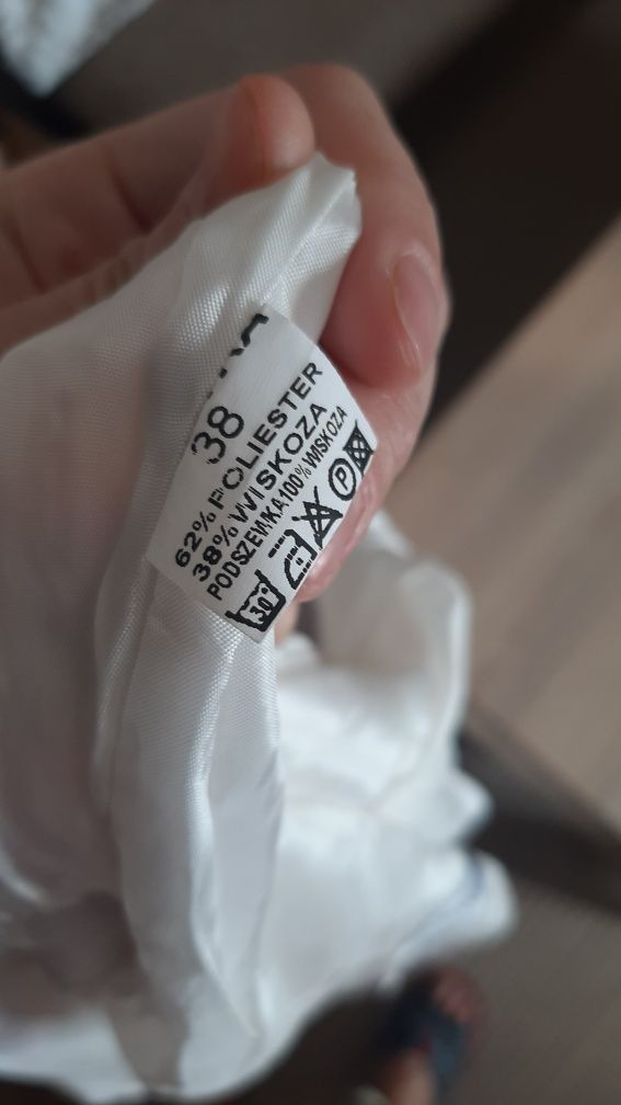 Sukienka koktajlowa, piękna ecru w kwiaty, rozmiar 38