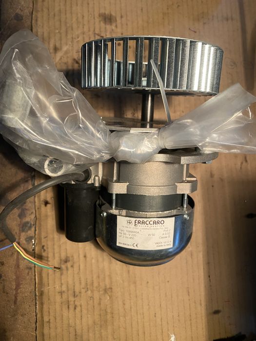 Продам электродвигатель