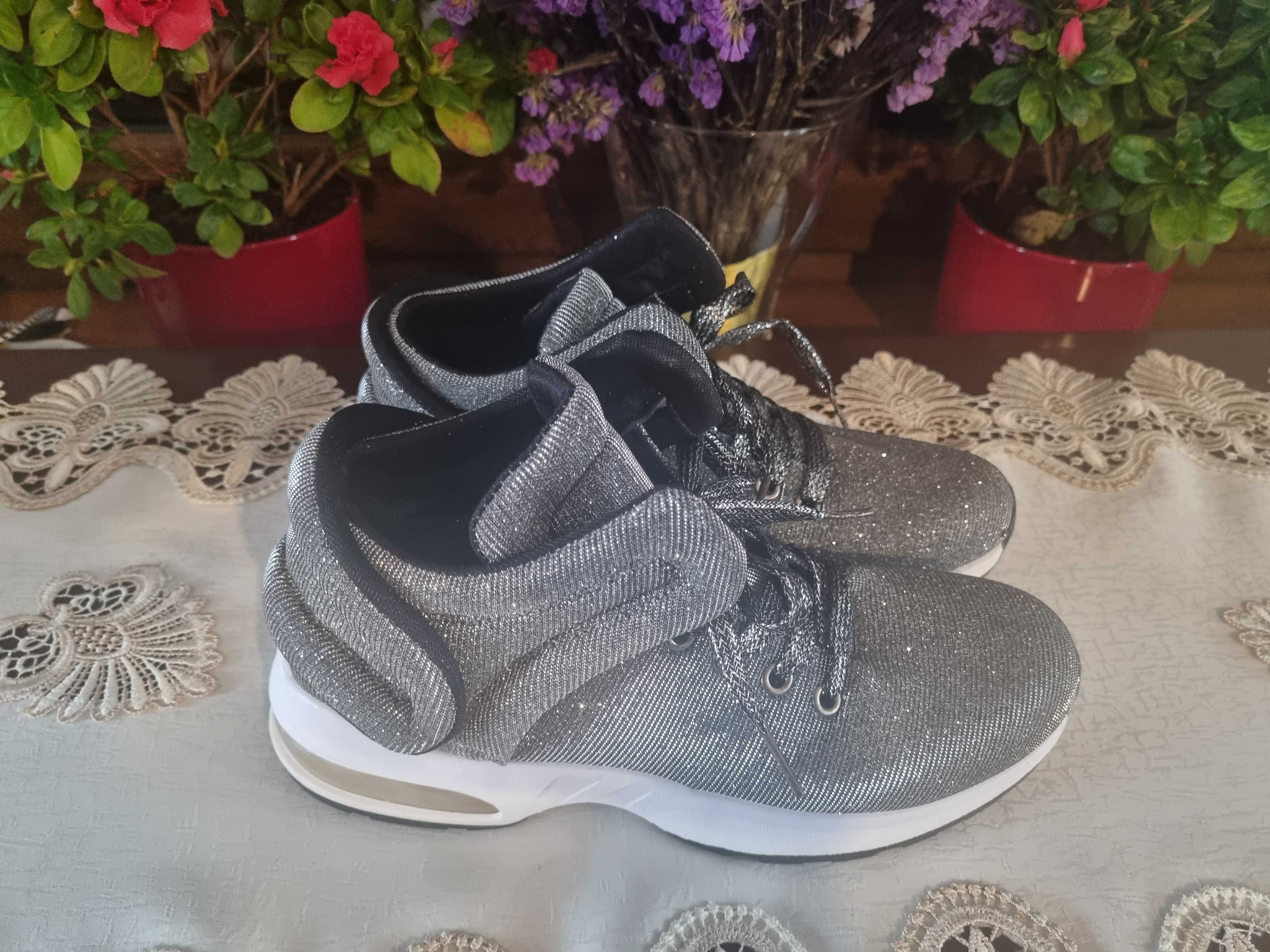 NOWE buty adidasy R 39 sneakersy sportowe srebrne brokat do biegania
