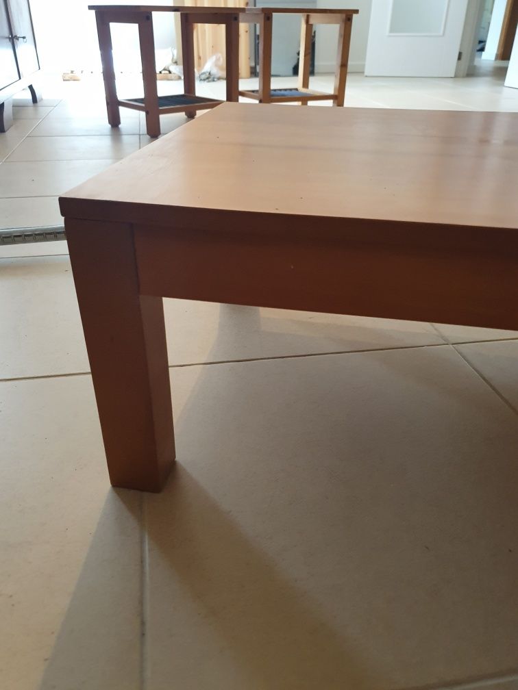 Bancada / mesa apoio em  madeira -
WoodenTable bench