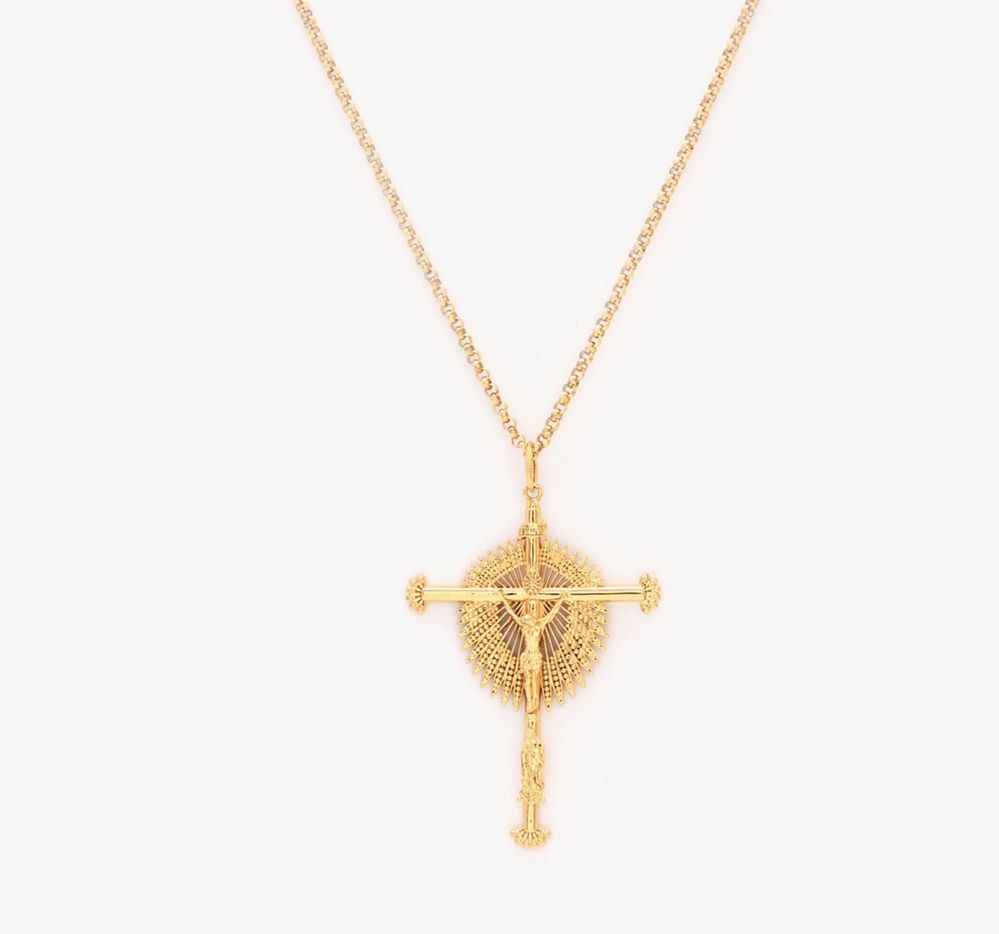 Cordao e crucifixo