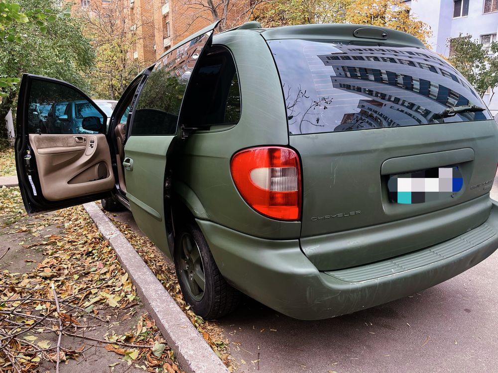 Авто Chrysler Grand Voyager 2.5 td, 2 ключа, документи, мінівен Skoda