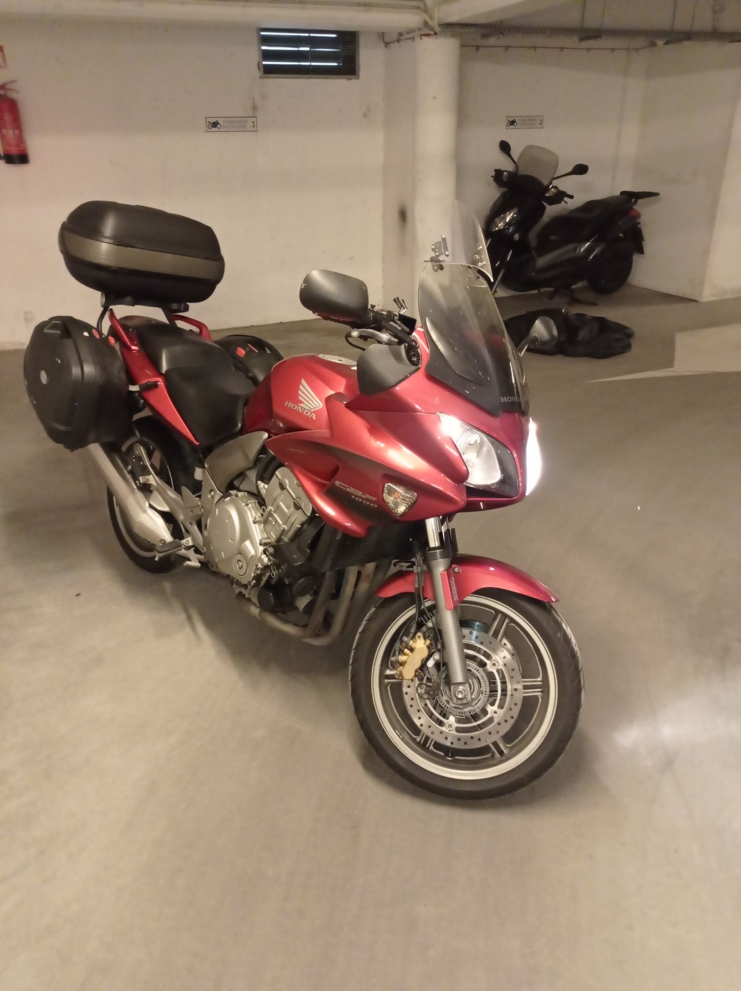 Sprzedam hondę CBf 1000