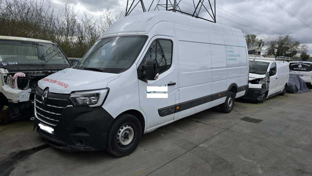 Zderzak maska błotniki lampy atrapa przód kompletny RENAULT MASTER IV