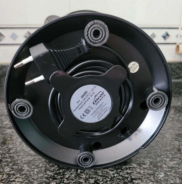 Espremedor Elétrico de citrinos com braço LACOR