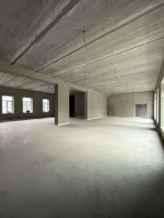 О Р Е Н Д А комерційого приміщення в центрі міста