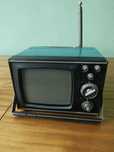 Turystyczny  telewizor ZSRR Sitelis 402