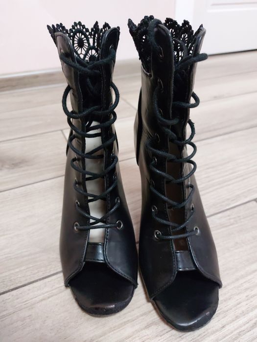 Продам туфлі для хілс[ high heels), 37p