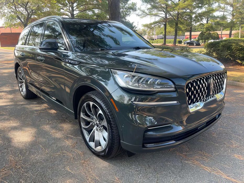 Lincoln Aviator      2023