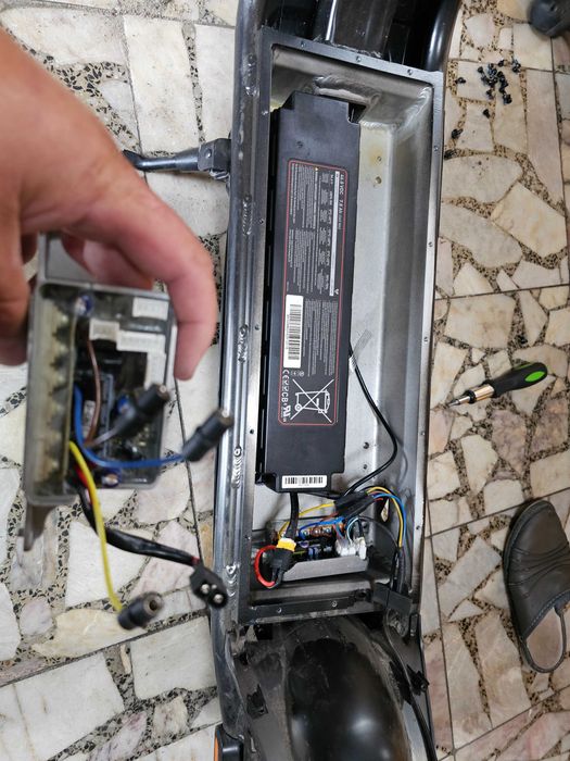 Naprawa Hulajnug i Skuteròw  Elektrycznych