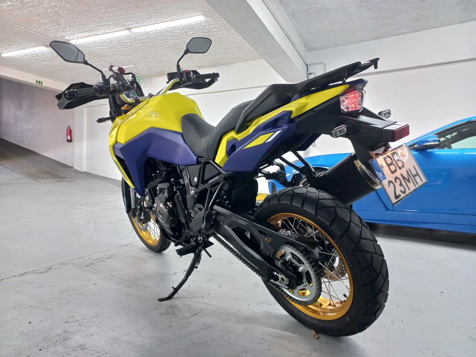 Suzuki V-Strom 800 DE 2023