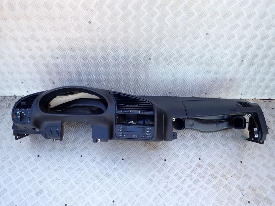 KOKPIT DESKA BMW SERIA 3 E36  BMW6422-1977614