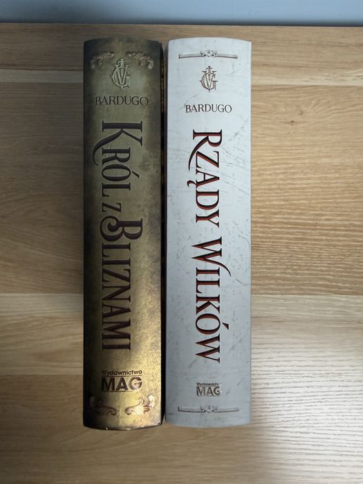 król z bliznami i rządy wilków, dylogia nikolai leigh bardugo