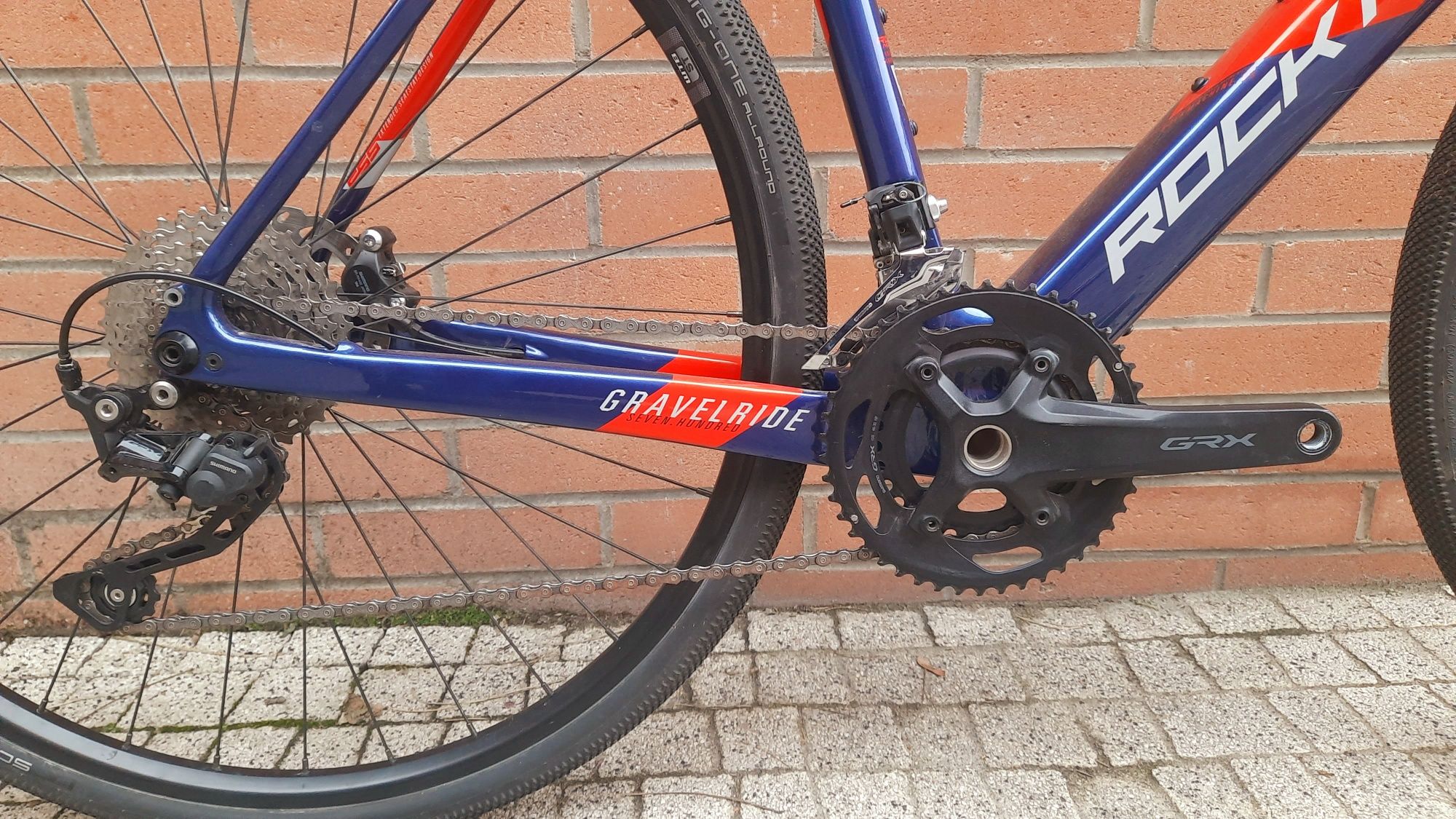 Gravel gravelride 700 rock machine r. L 56 FULL CARBON 9KG GRX 2x11