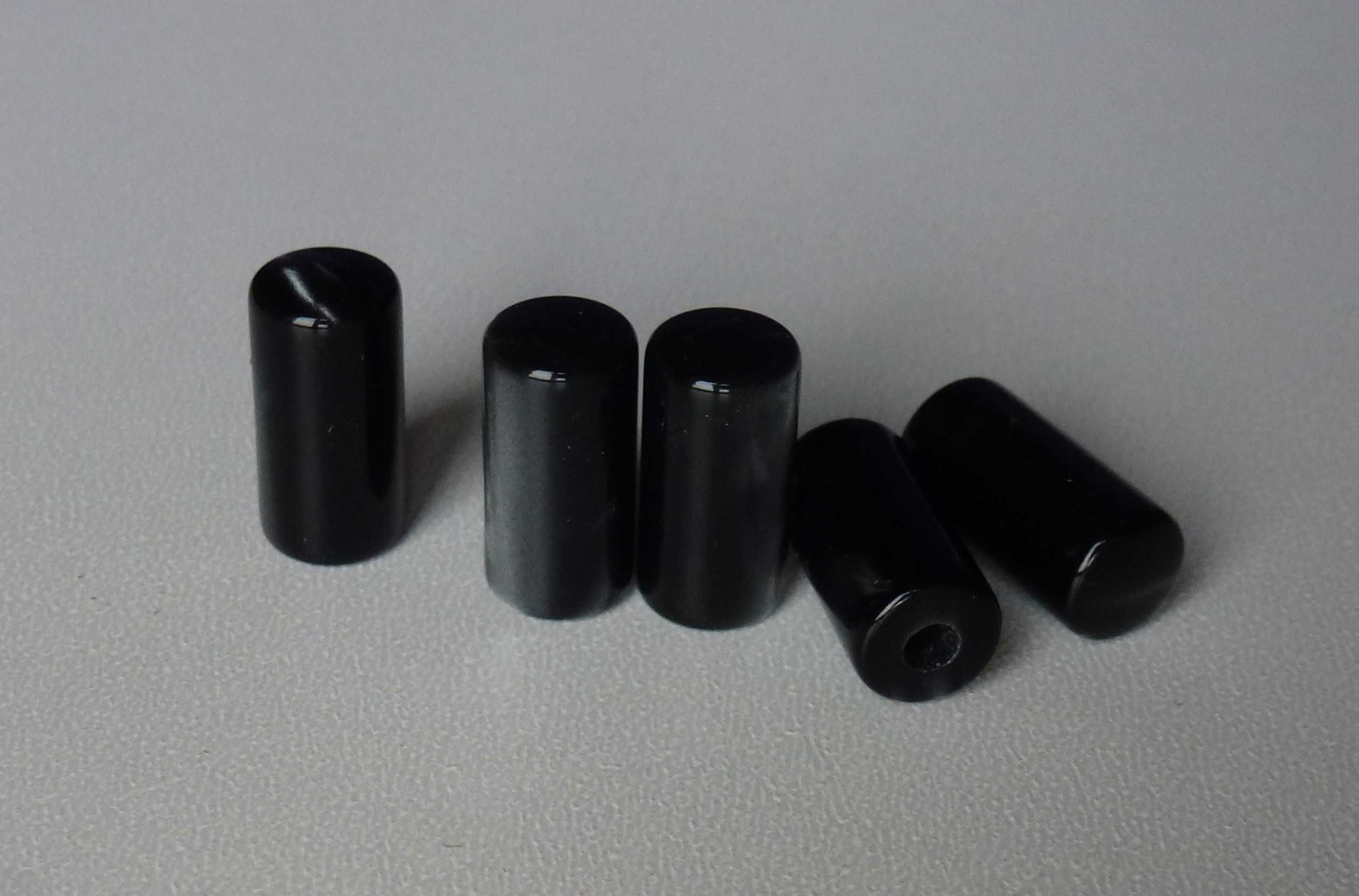 Akordeon, guziki basowe 7,5 mm, czarna perła.