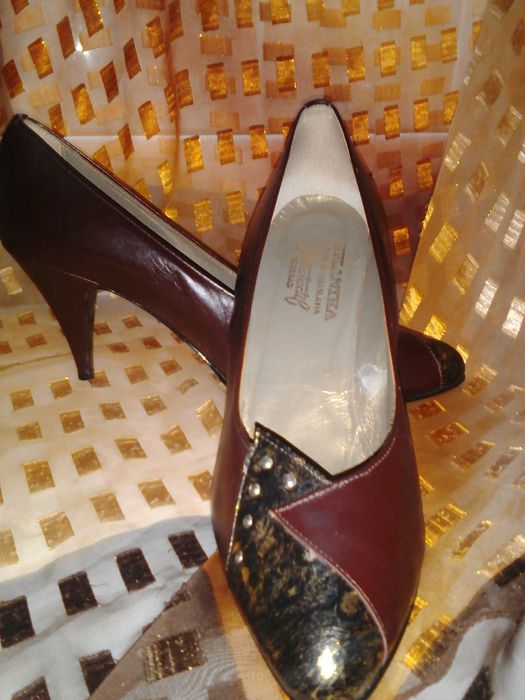 Туфли женские из натуральной кожи с декором под змеиную кожу!