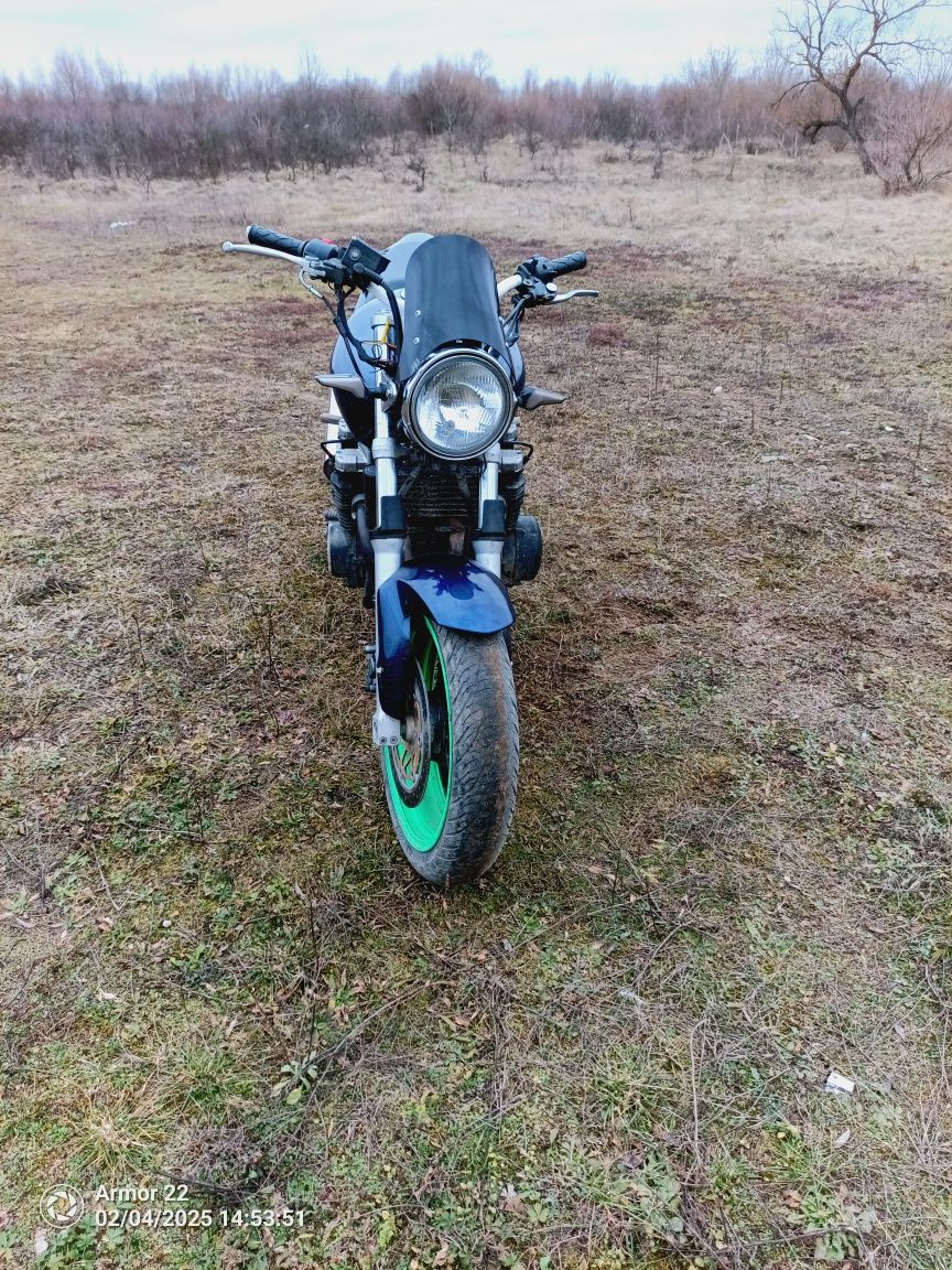 Пррдам  kawasaki zr7 на запчастини або продаж цілим