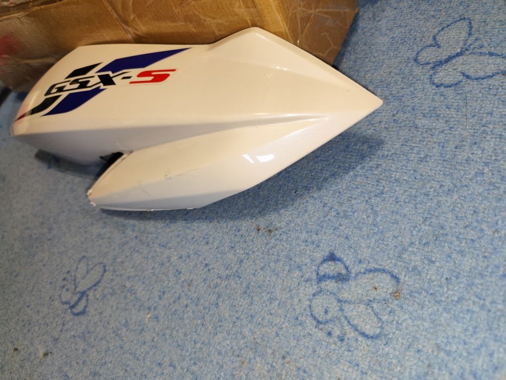 Osłona boczna bok owiewka Suzuki GSX-S 750 17+