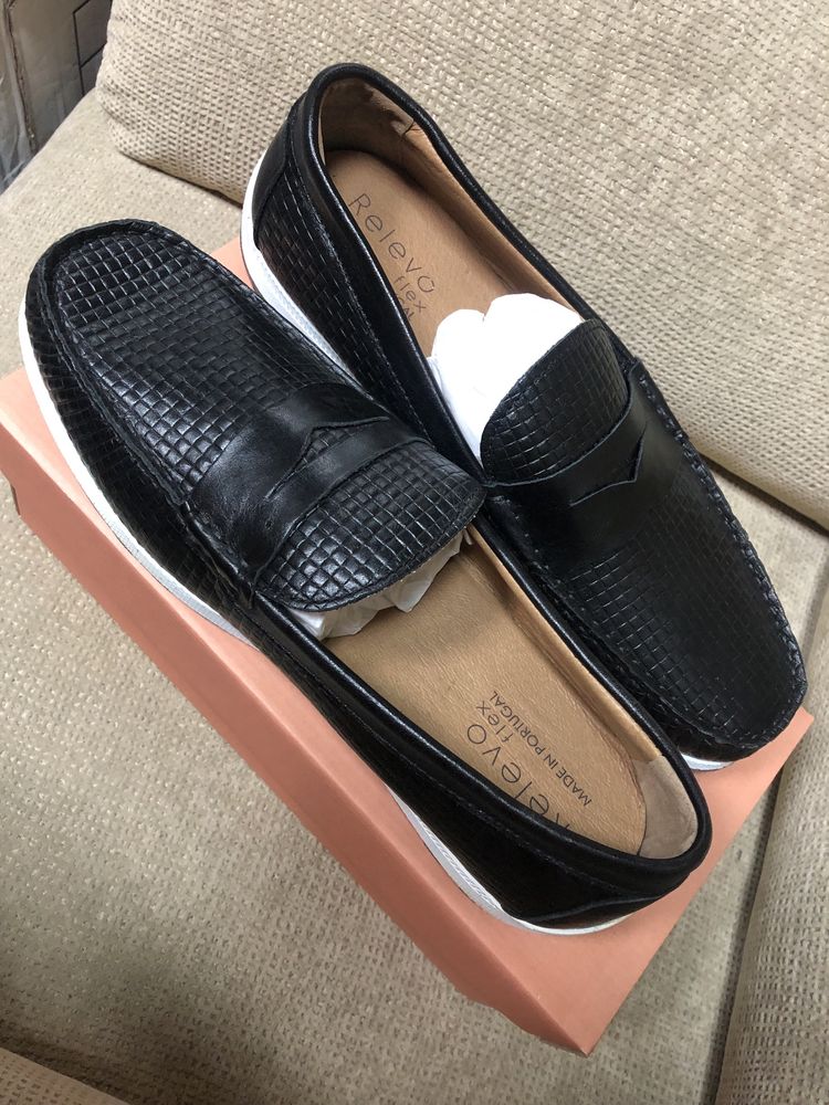 Sapato mocassim novo