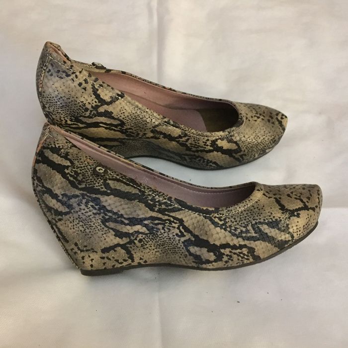 Sapatos de salto alto