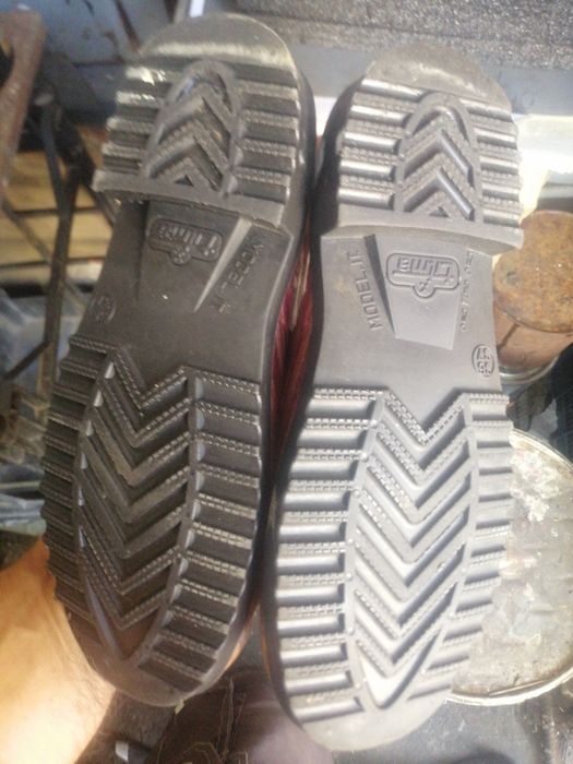 Чобати гумові..розмір 36/37