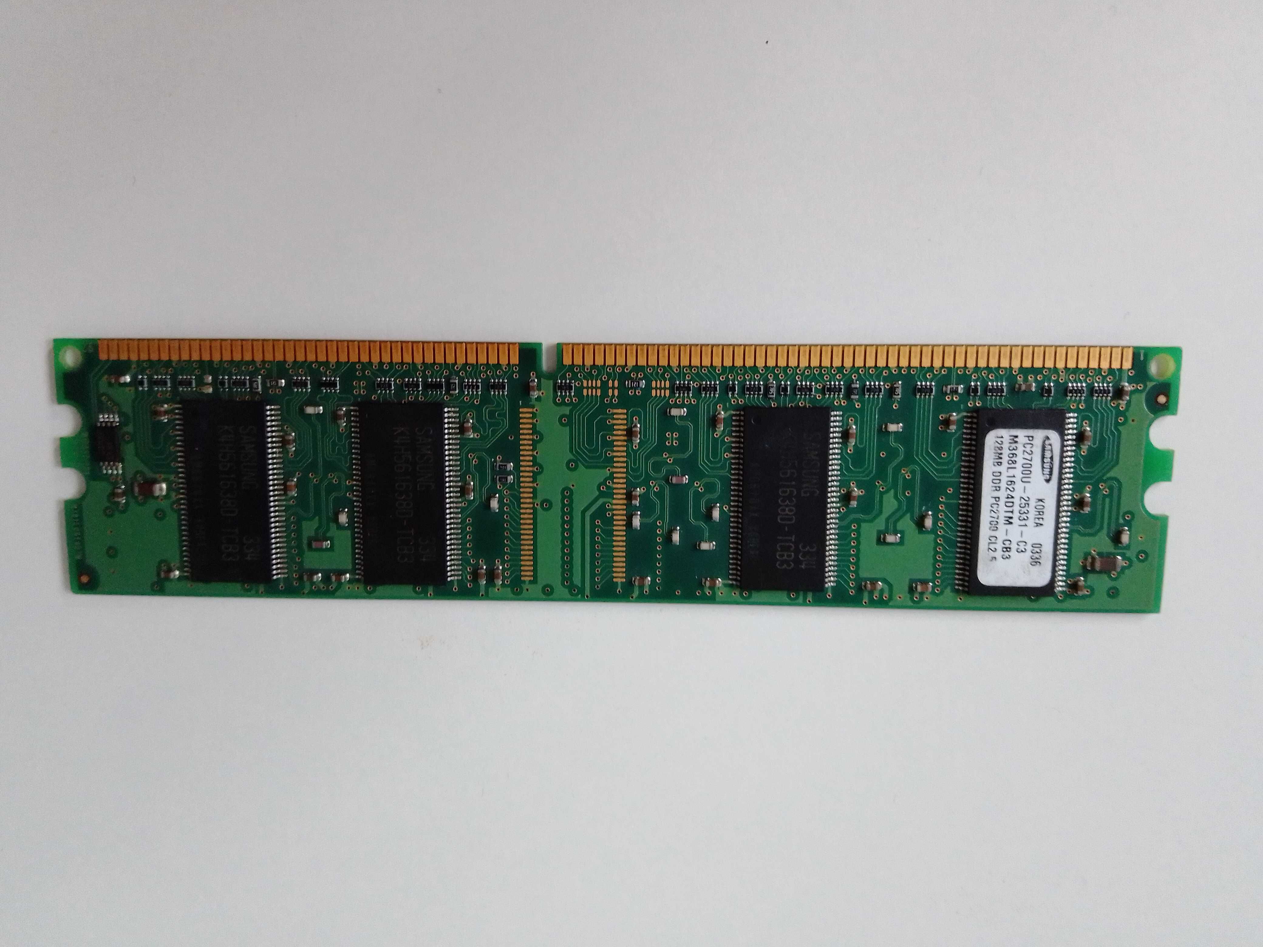 Pamięć RAM DDR Samsung PC2700U-25331-C3 128 MB (000950)