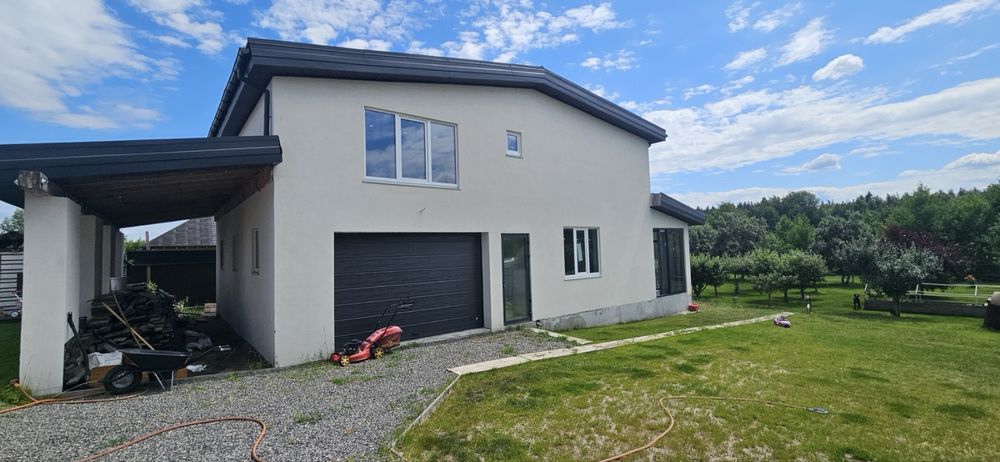 Продаж 2 будинків в мальовничому Свидівку з ремонтом та лазнею