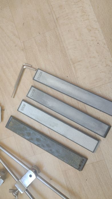 Точилка для ножів. Sy Tools мовби