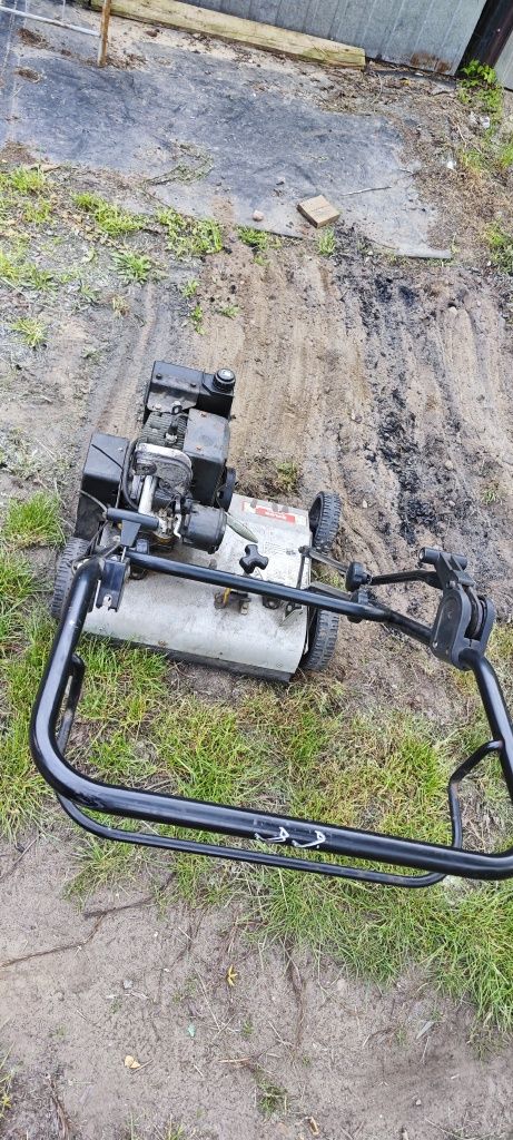 Wertykulator Spalinowy 150cc E-Flor