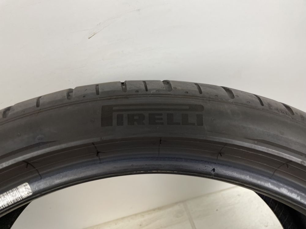 245/35R19 93Y Pirelli P Zero PZ4 AO