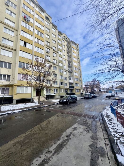 Оренда комерційного приміщення по вул. Симоненка, район Каскад.