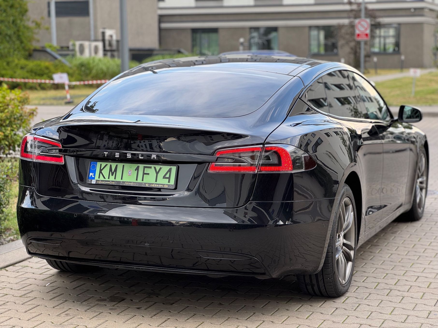 Tesla Model S 525 KM !! 4x4 !! Europa !! Gwarancja !! CCS ! Premium Audio ! Zamiana